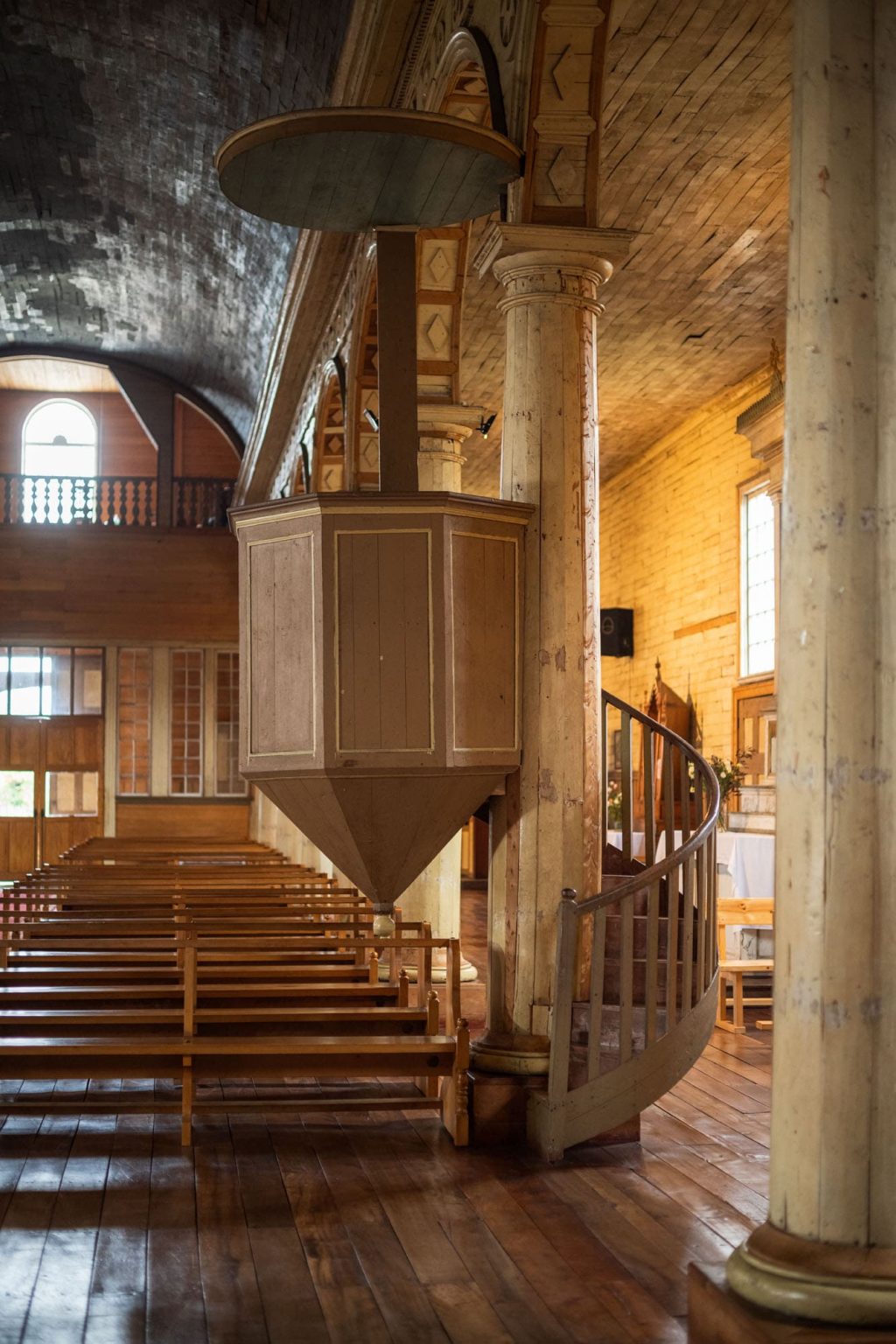 13 Iglesia de Nuestra Senora del Rosario Chonchi 16 1024x1536